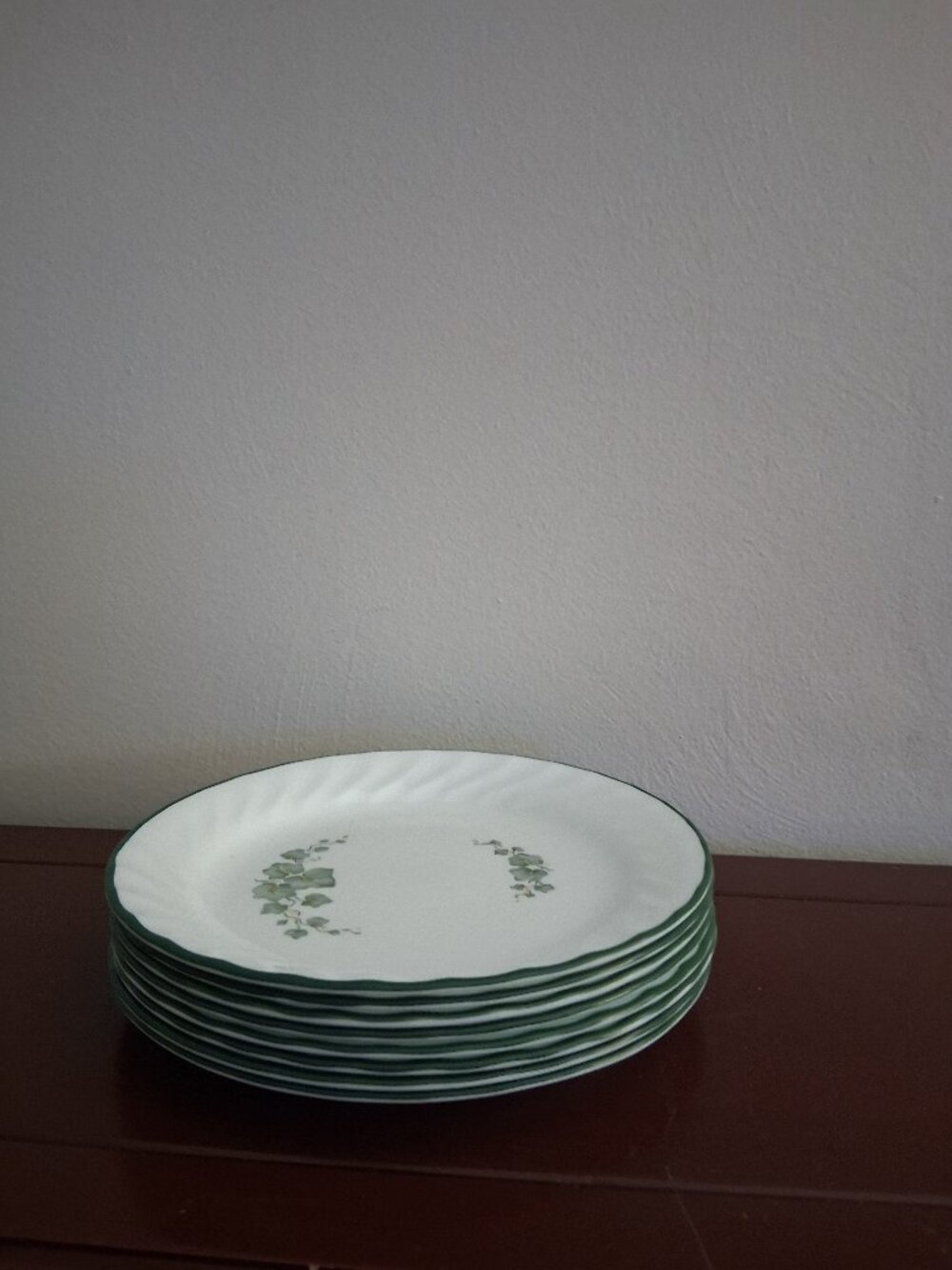 Corelle By Corning Set of 8 Plates